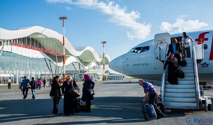 2022 yılında Sivas'tan 364.402 yolcu uçakla seyahat etti