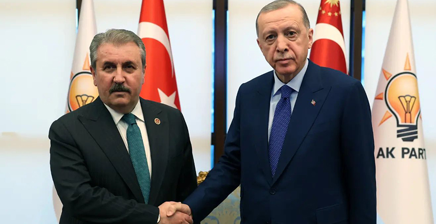 Erdoğan, bugün AKP Genel Merkezi'nde Destici ile bir araya geldi. 