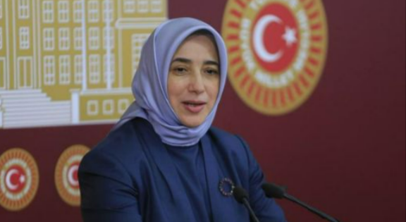 Özlem Zengin: AK Parti'den Milletvekili Seçildi