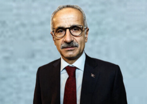 Abdulkadir Uraloğlu Ulaştırma ve Altyapı Bakanlığı Görevini Devraldı