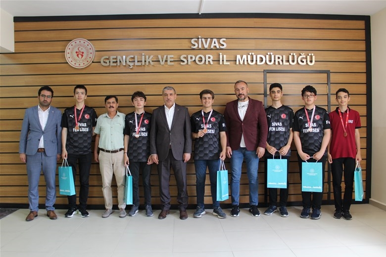 Türkiye Okul Sporları Satranç Şampiyonası'nda Takımımız Türkiye Üçüncüsü