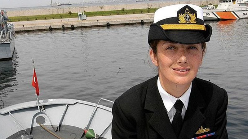 Gökçen Fırat TSK’da ilk kadın amiral oldu