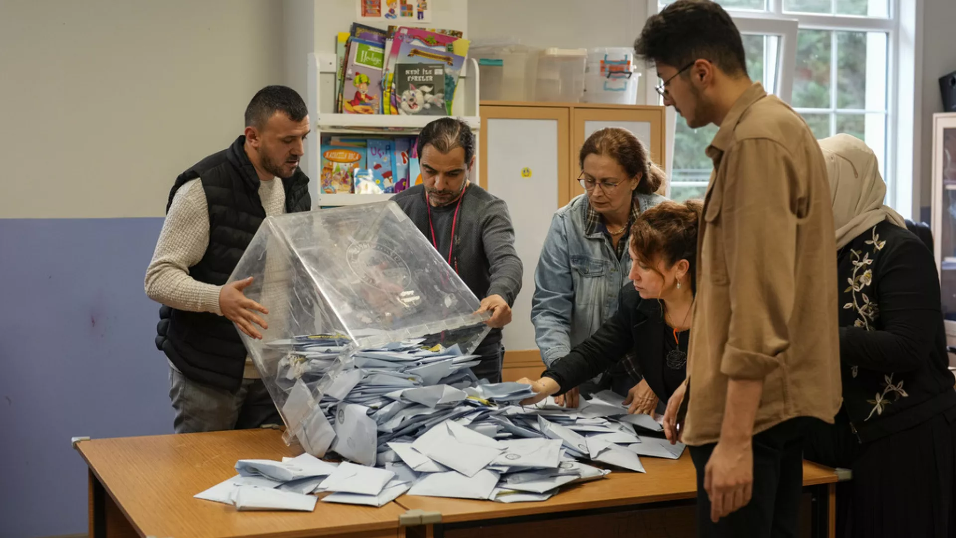  Sivas’ta bir seçim bölgesinde seçimler 2 Haziran’da yeniden yapılacak.