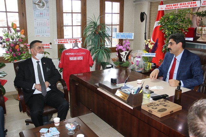 Başkan Adayı Mesut Dursun’dan AK Parti’ye ziyaret