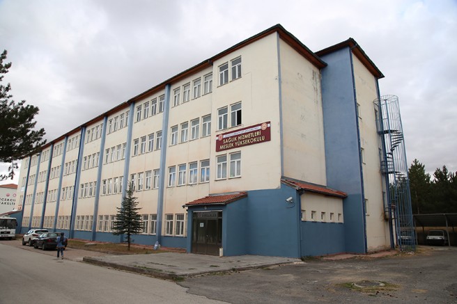 Sağlık Hizmetleri Meslek Yüksekokulu Yeni Binasına Taşındı