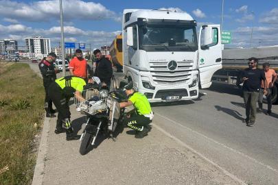 TIR'ın çarptığı elektrikli bisikletin sürücüsü ağır yaralandı