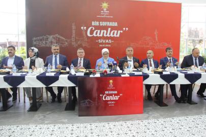 Alevi-Bektaşi kanaat önderleri ve sivil toplum temsilcileri yemekte buluştu