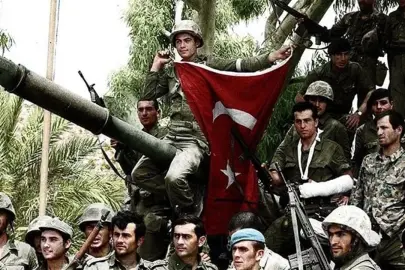 Şehitlerimiz Rahmetle, Gazilerimiz Minnetle Anılıyor