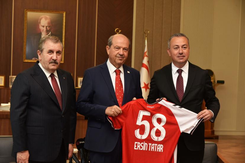 Büyük Birlik Partisi Heyeti Yavru Vatanda