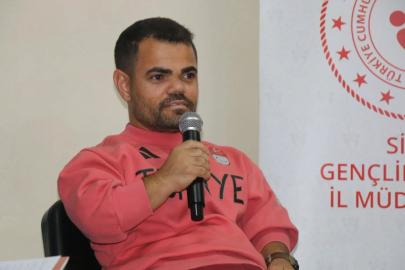 Dünya Şampiyonu Abdullah Kayapınar, Öğrencilerle Buluştu