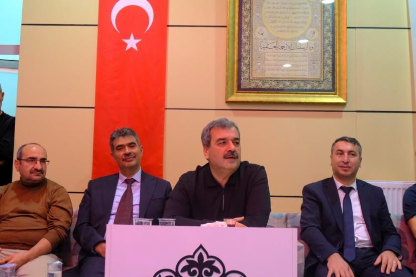 Rektör Prof. Dr. Mehmet Kul, Kadı Burhanettin Yurdu’nda Öğrencilerle Buluştu