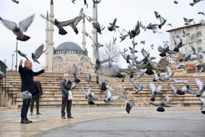 Soğuk Günlerde Emeklilere Sıcak Çorba Desteği
