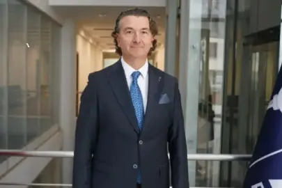 “Davul Türkiye’nin sırtında, tokmak AB’nin elindedir.”