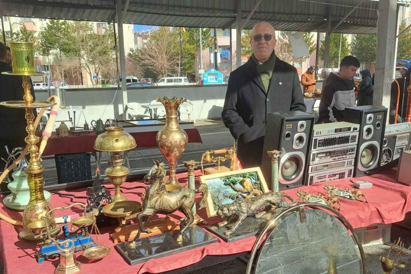 Sivas Antikacılar Pazarı Yenişehir’de Yoğun İlgi Gördü