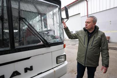 Sivas Belediyesi’ne Ait İşçi Servis Aracına Saldırı