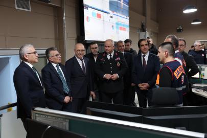 780 Personel Görev Yapıyor