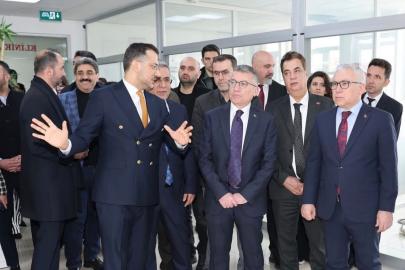 Diş Hekimliği Fakültesi’nde Yeni Diş Üniteleri Hizmete Açıldı