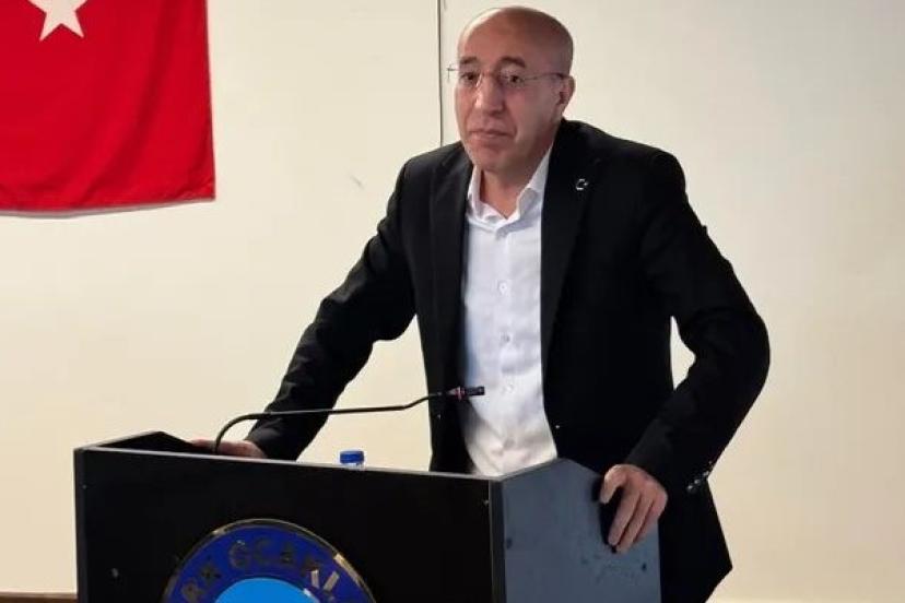 Gazetemiz yazarlarından Gazi KARABULUT'tan Samsun Türk Ocağında Doğu Türkistan Konferansı!