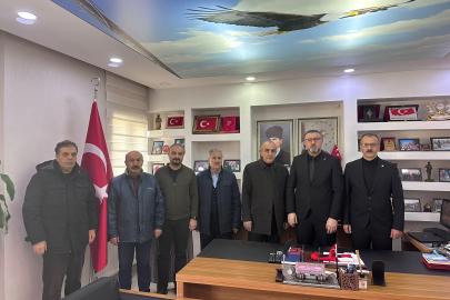 İYİ Parti Sivas Merkez İlçe Teşkilatından Şehit Aileleri Derneği ve Esnaf Ziyareti