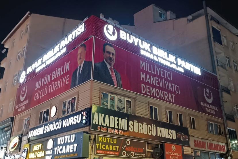 BBP Sivas İl Binasında “Milliyetçi, Maneviyatçı ve Demokrat” Mesajı